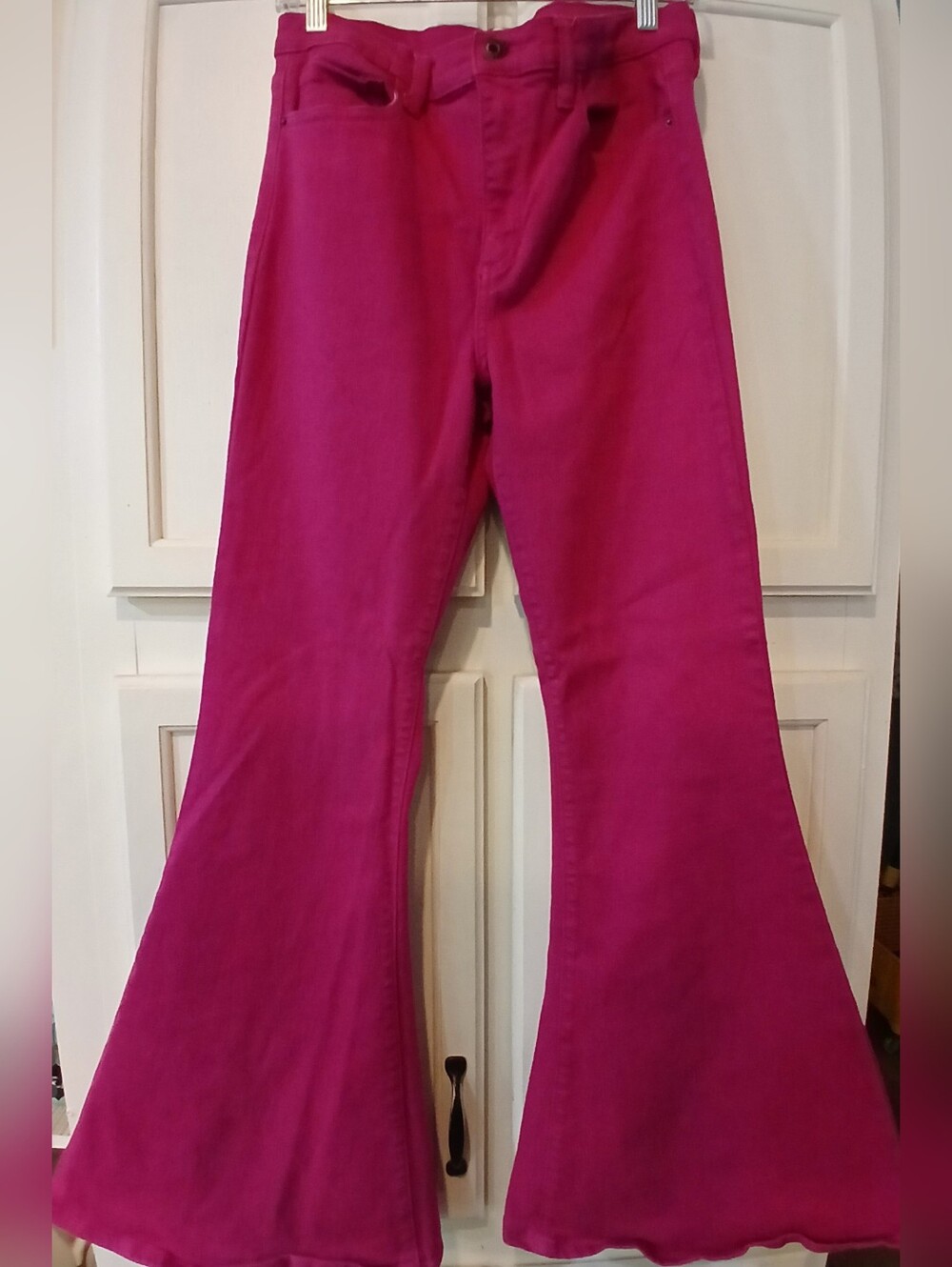 Sneak Peek Magenta Wide Leg/Flared Jeans Size 9/ W29